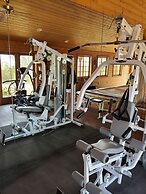 Bubbling Wells Oasis