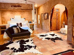 Bubbling Wells Oasis