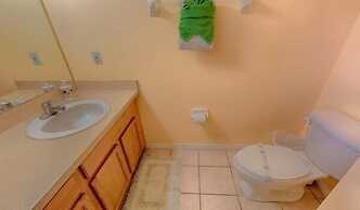 Emerald_island_8515n