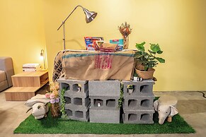 Papa Whale - Kaohsiung Formosa Boulevard