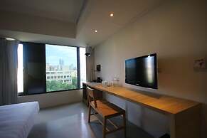 Papa Whale - Kaohsiung Formosa Boulevard