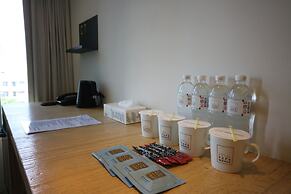 Papa Whale - Kaohsiung Formosa Boulevard