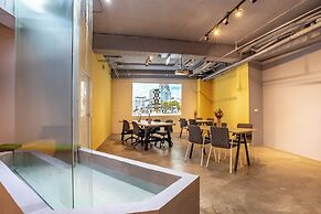 Papa Whale - Kaohsiung Formosa Boulevard