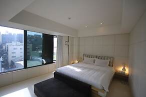 Papa Whale - Kaohsiung Formosa Boulevard