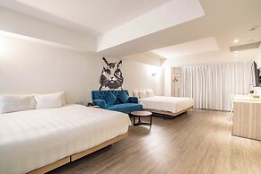 Papa Whale - Kaohsiung Formosa Boulevard