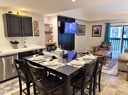 310 Snowblaze 2 Bedroom Condo by RedAwning