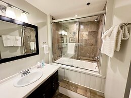 310 Snowblaze 2 Bedroom Condo by RedAwning