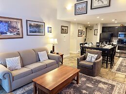 310 Snowblaze 2 Bedroom Condo by RedAwning