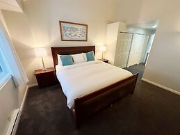 310 Snowblaze 2 Bedroom Condo by RedAwning