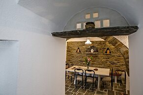 Cycladic Traditional Villa in Tinos!