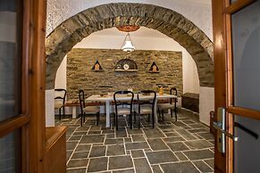 Cycladic Traditional Villa in Tinos!