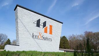 4411 Inn & Suites