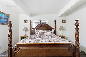 SoCal Vacations - Village Inn