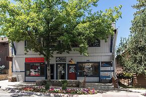 SoCal Vacations - Village Inn