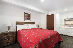 SoCal Vacations - Village Inn