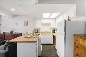 SoCal Vacations - Village Inn