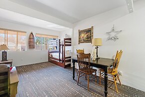 SoCal Vacations - Village Inn