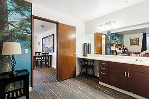 SoCal Vacations - Village Inn