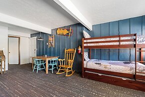 SoCal Vacations - Village Inn