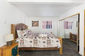 SoCal Vacations - Village Inn