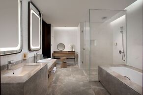 Holiday Inn Wuxi Central Station by IHG