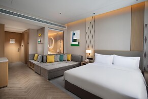 Holiday Inn Wuxi Central Station by IHG