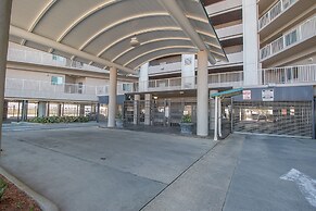 Sea Breeze 1002 Penthouse