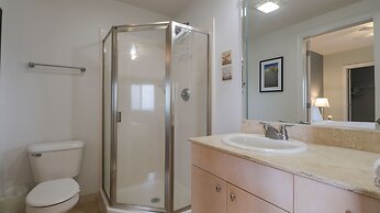 Sea Breeze 1002 Penthouse