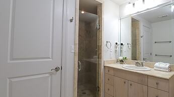 Sea Breeze 1002 Penthouse