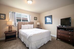 Oak Shores 102