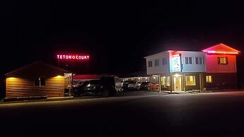 Teton Court Motel