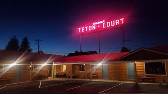 Teton Court Motel