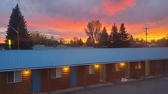 Teton Court Motel