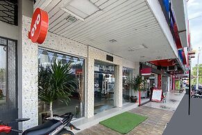 Super OYO 90039 Coop Hotel Kangar