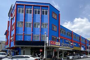 Super OYO 90039 Coop Hotel Kangar