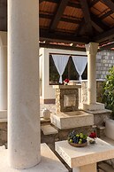 Holiday Home Lazuština Paradise