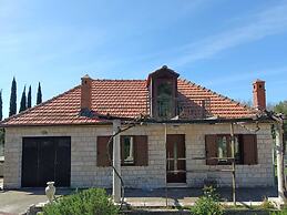 Holiday Home Lazuština Paradise