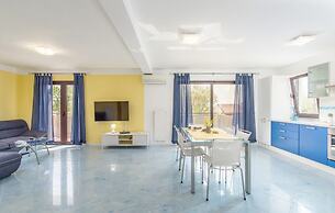 Spacious 3bdr Sea View Apartment Next to the Beach