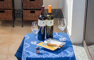 Spacious 3bdr Sea View Apartment Next to the Beach