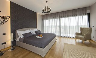 Spacious Villa With Private Pool and Jacuzzi in Porec