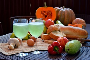 Townhouse Park & House