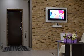 Townhouse Park & House