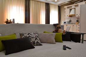 Townhouse Park & House