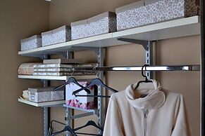 Townhouse Park & House