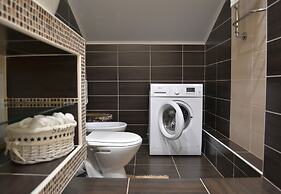 Townhouse Park & House