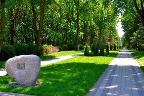 Lux Promo Park & House