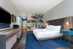 TRYP by Wyndham Orlando
