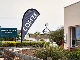 Peterborough House & Motel