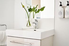 Peterborough House & Motel