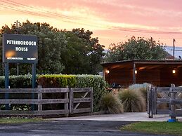 Peterborough House & Motel